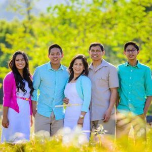 Meet your Posher, Rowena